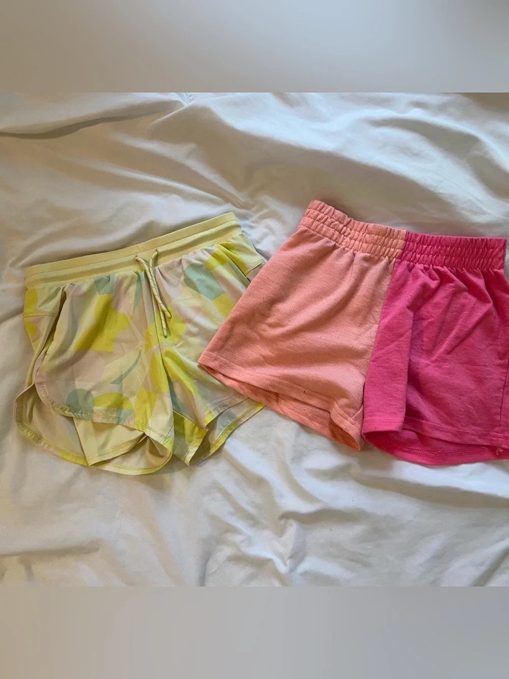 👱🏼‍♀️2 Pairs Multi-Color Girls Athletic Shorts - Yellow all in motion & Justice